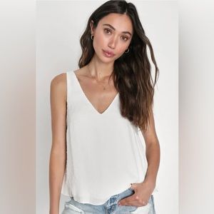 •Lulu’s• Simply Flattering White Swiss Dot Tank Top